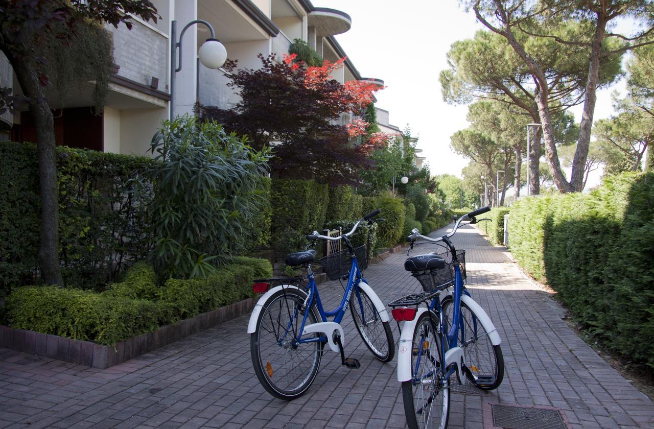 Lauri & Faggi Aparthotel Desenzano del Garda Exterior photo
